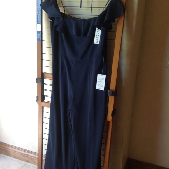 NWT navy jumpsuit - Picture 5 of 7